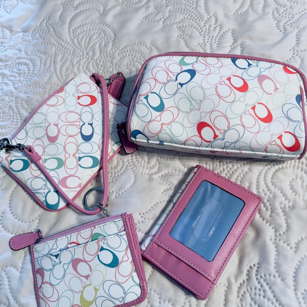 Coach Multicolor Signature Wristlet Set